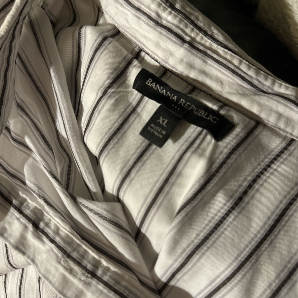 White and navy striped linen shirt dress with a relaxed fit - Picture 5 of 5